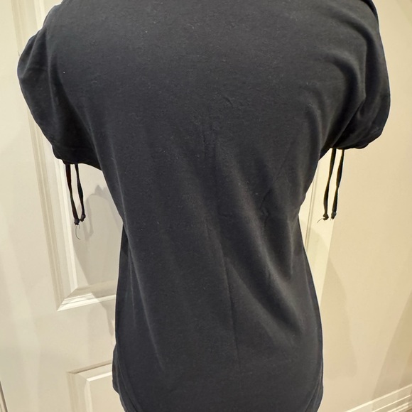 GAP Black Ruffled Blouse, size M - Picture 6 of 8